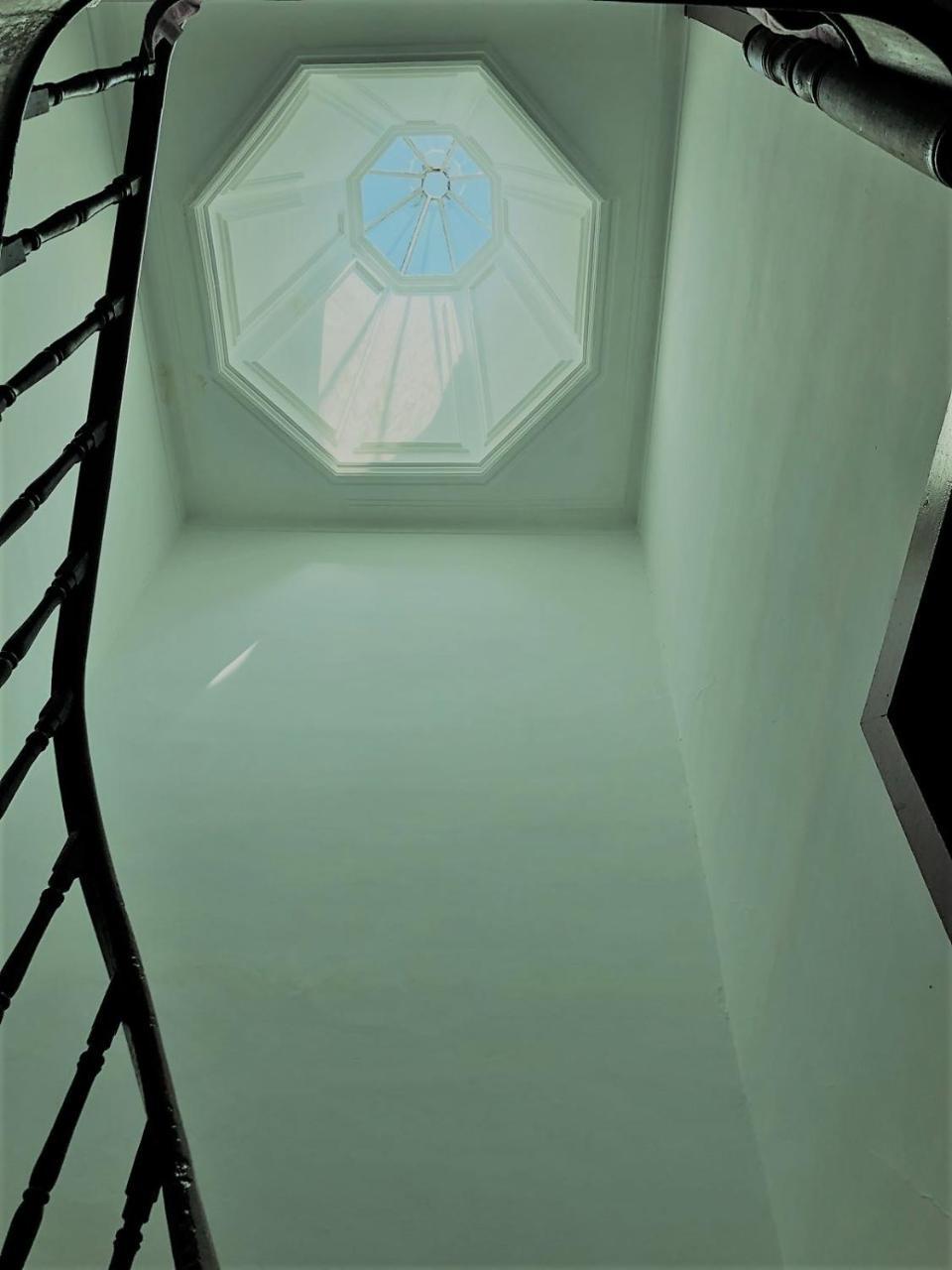 Pb4 House *